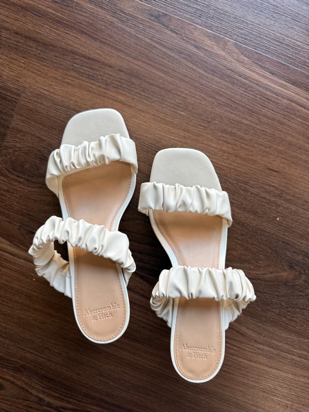 Abercrombie & Fitch Cream Ruched Double-Strap Slide Sandals